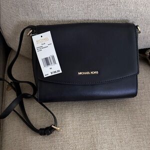 Michael Kors Elegant Black Crossbody Bag